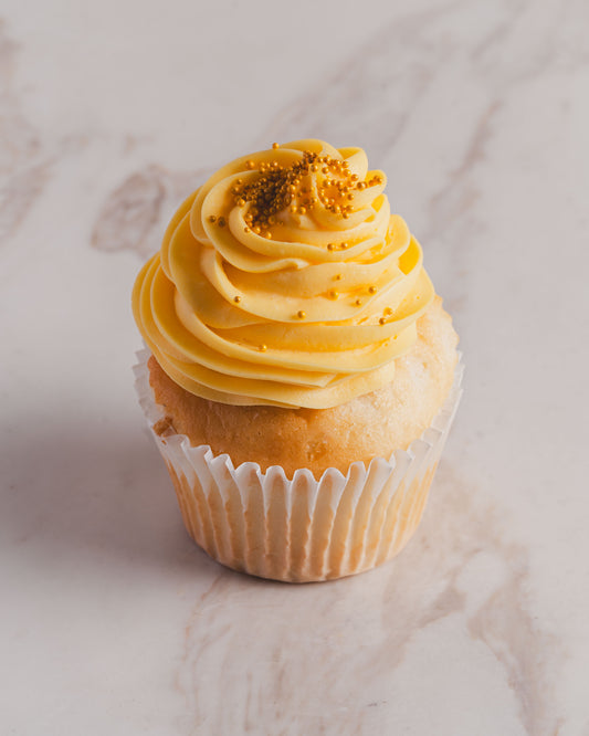 Banana Cupcake - large