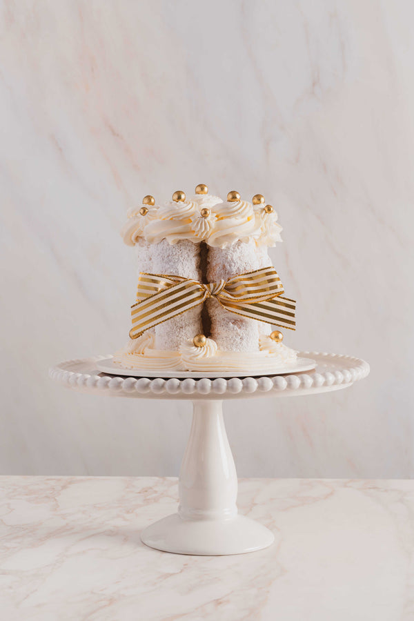 Cannoli Cake.